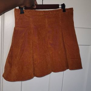 NWT SO Copper Rose Pleated High Rise Mini Skirt - Size 13, 98% Cotton, A-Line